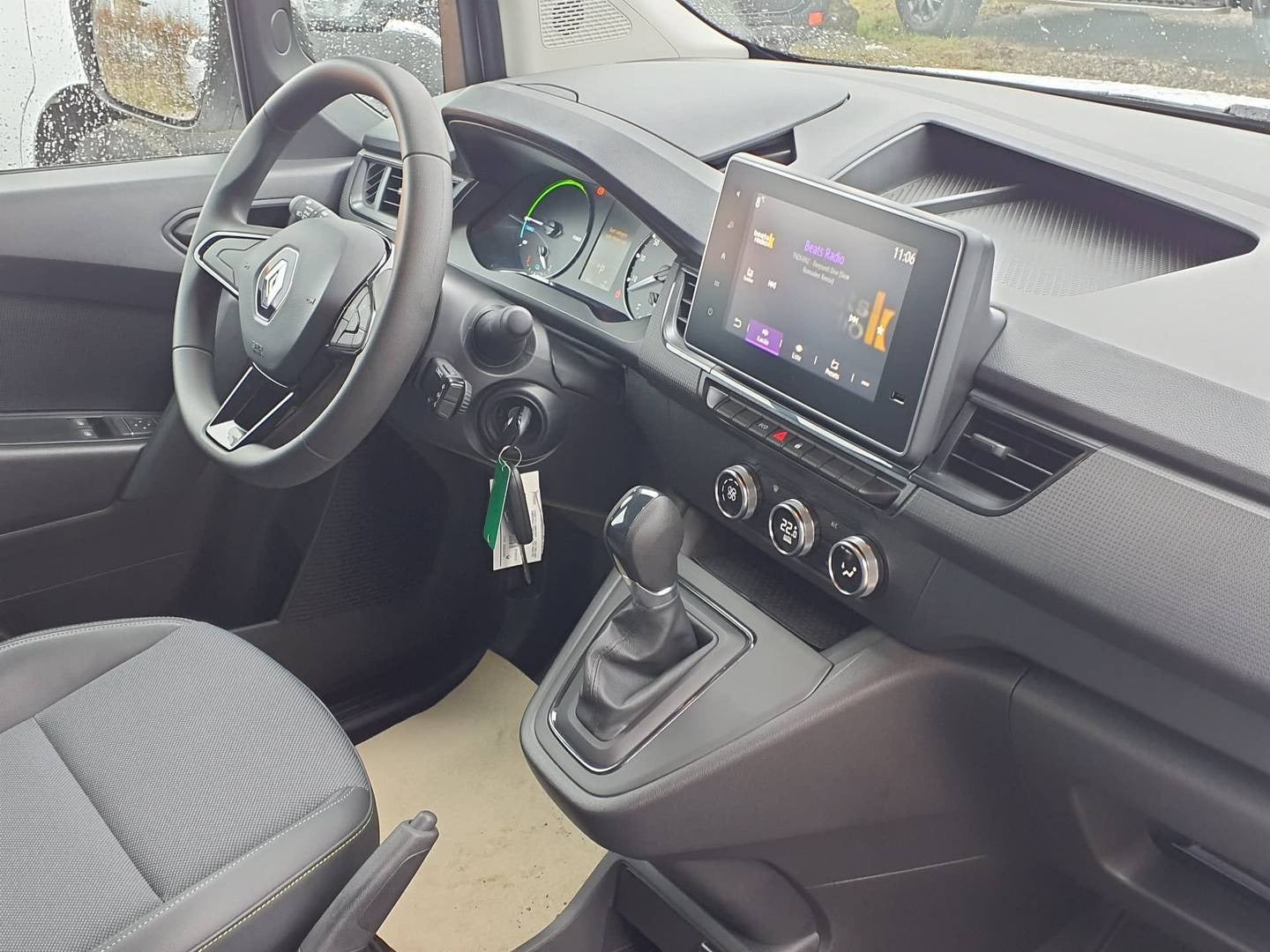 Renault Kangoo E-Tech L2 Van