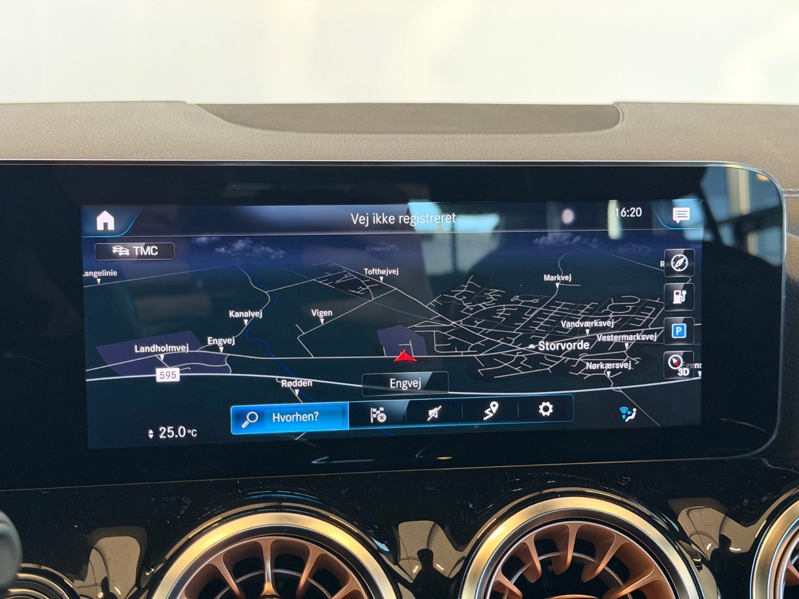 Mercedes EQA250 Electric Art