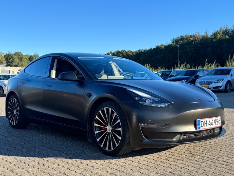 Tesla Model 3 Performance AWD