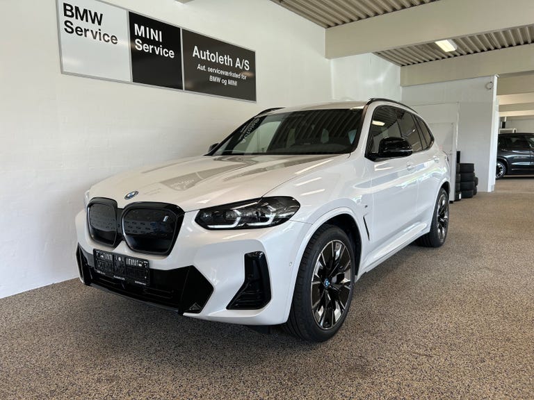 BMW iX3 Charged Plus M-Sport