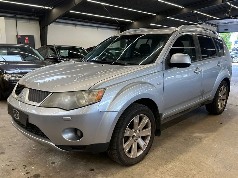 Mitsubishi Outlander DI-D Instyle Van