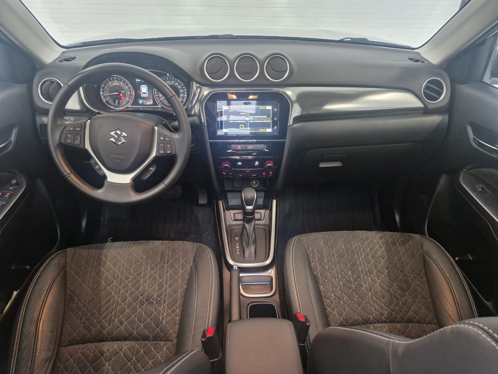 Billede af Suzuki Vitara 1,5 S-Hybrid Adventure AGS