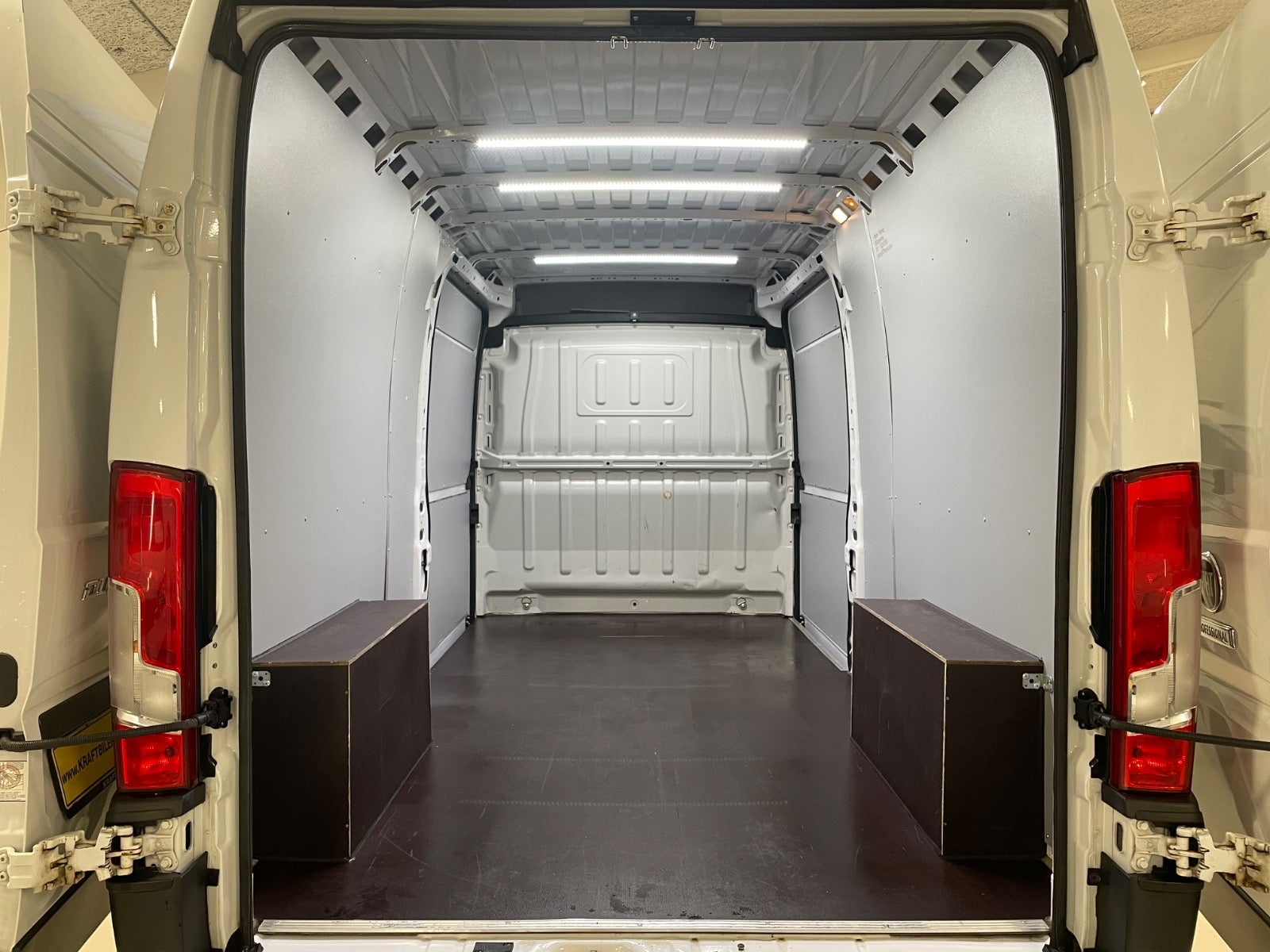 Billede af Fiat Ducato 35 Maxi 2,2 MJT 160 Kassevogn L3H2 aut.