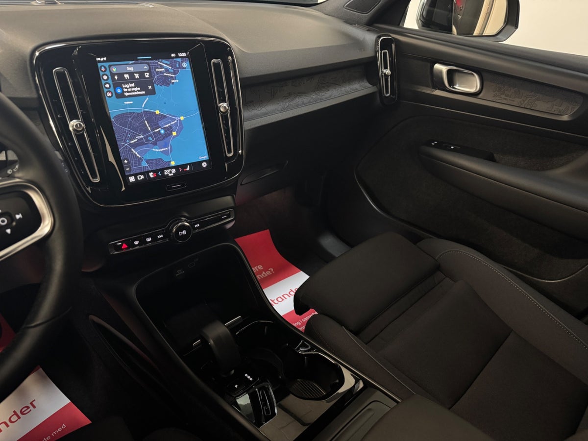 Volvo XC40 P6 ReCharge Core