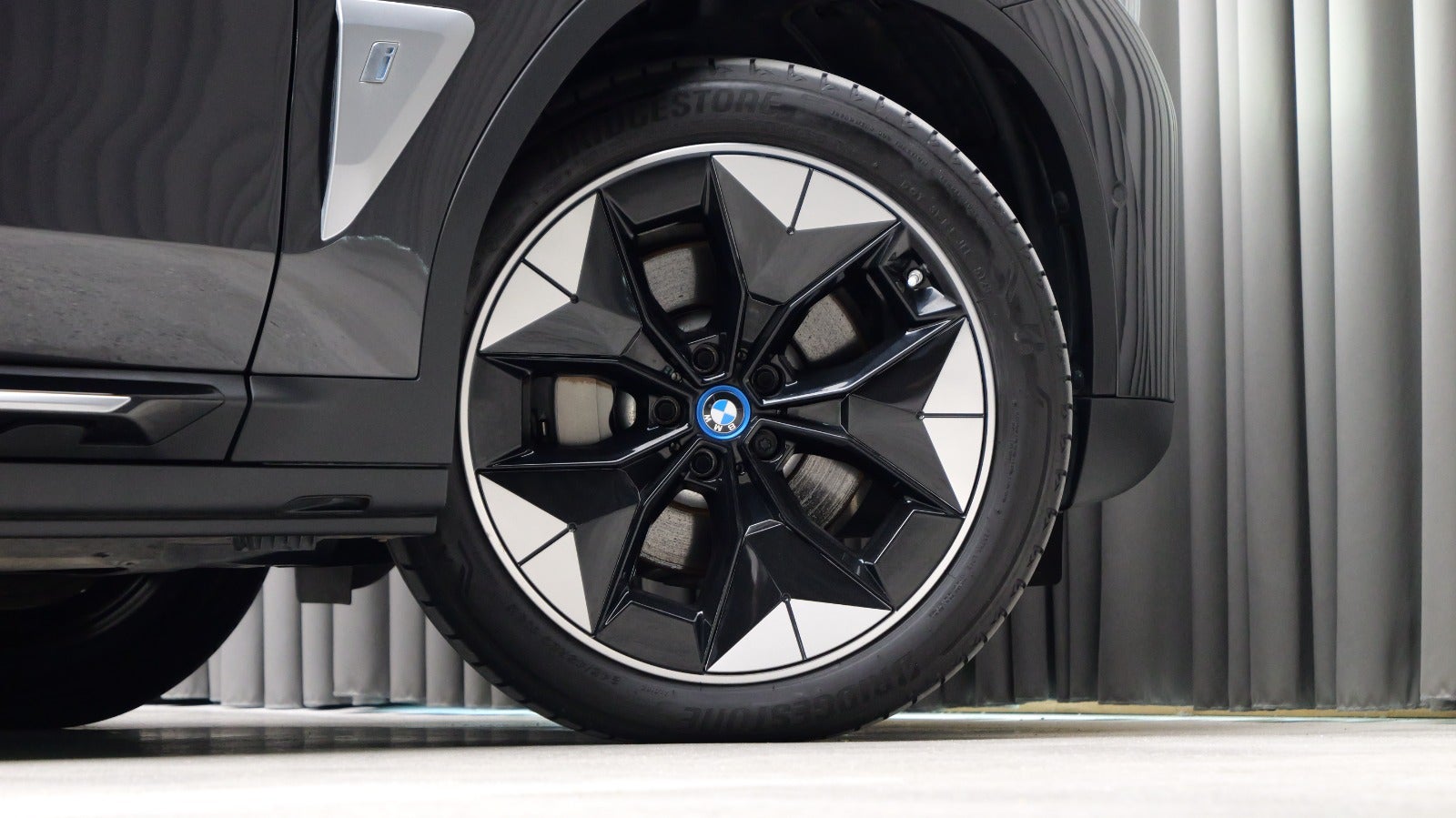 BMW iX3 Charged Impressive