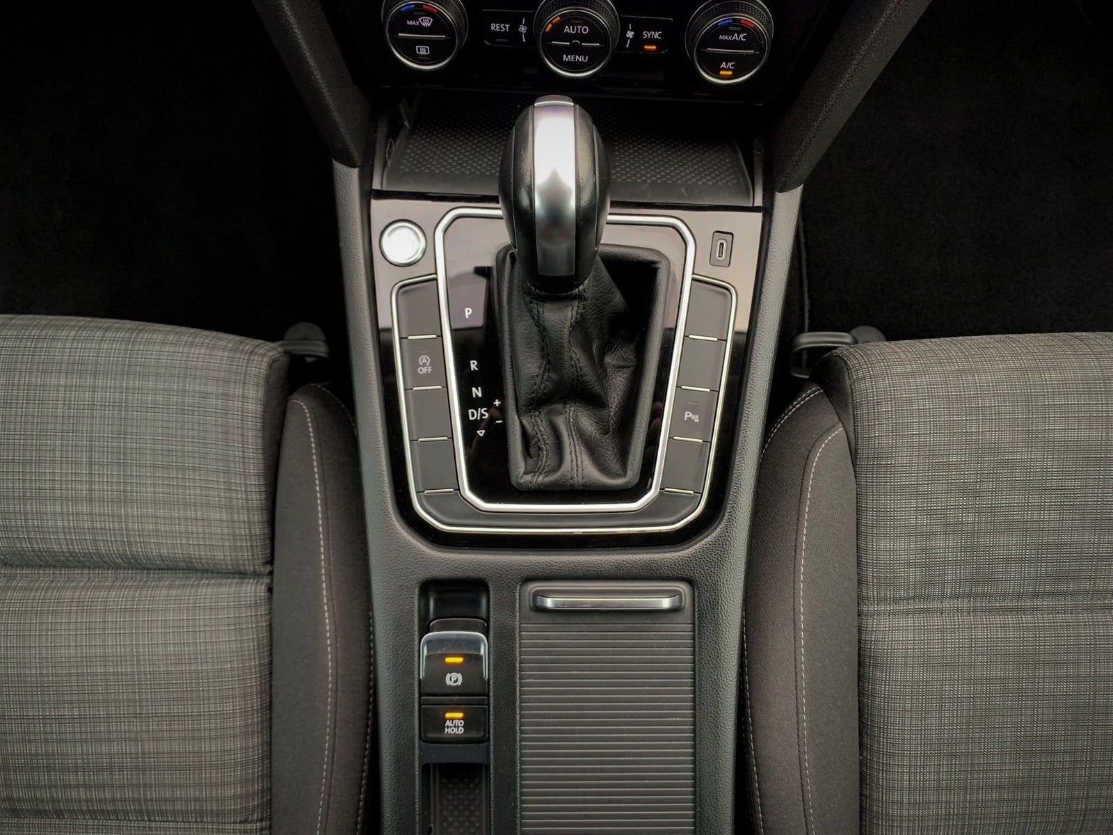 VW Passat TSi 150 Business+ Variant DSG