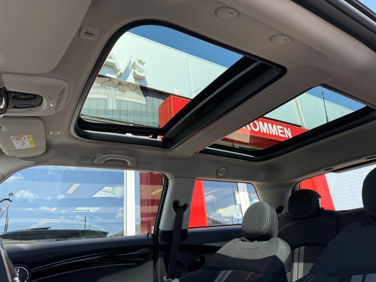 Billede af MINI Cooper SE Classic Trim
