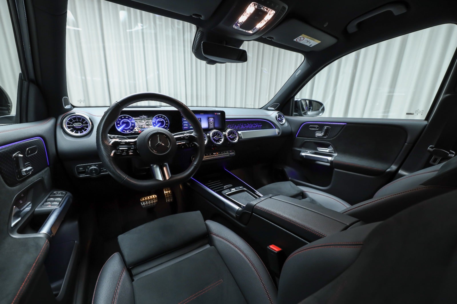 Mercedes-Benz EQB 250+ (4/8)