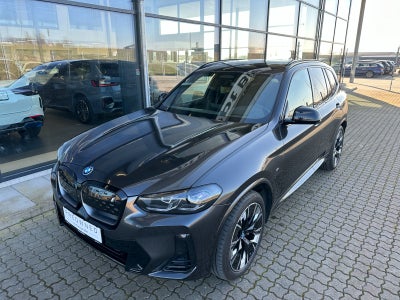 BMW iX3  Charged Plus M-Sport El aut. Automatgear modelår 2022 km 13000 Gråmetal klimaanlæg ABS airb