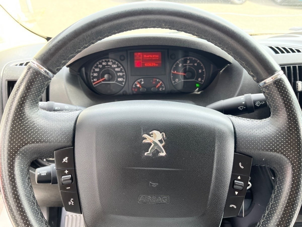 Billede af Peugeot Boxer 335 2,2 BlueHDi 140 L3H2 Premium