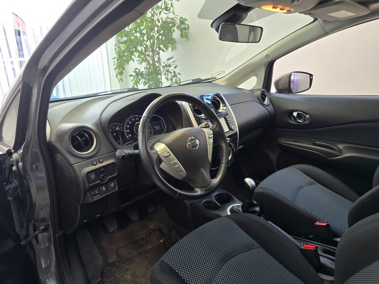 Billede af Nissan Note 1,2 Dig-S 98 Tekna