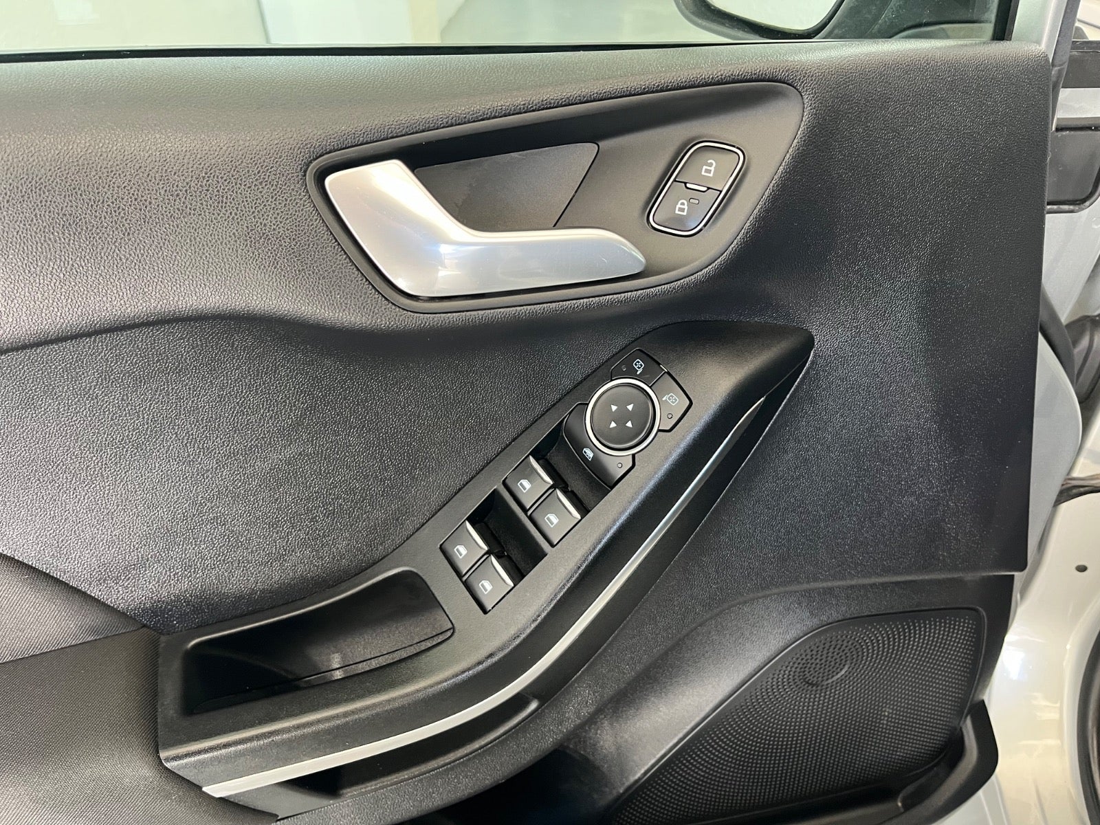 Billede af Ford Fiesta 1,0 EcoBoost mHEV Titanium Van