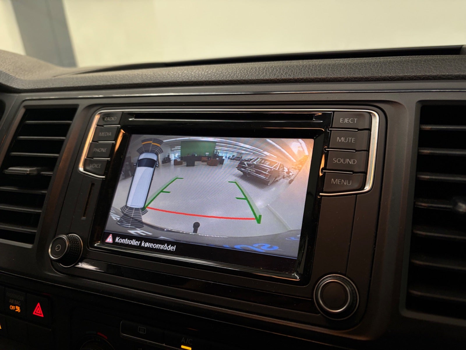 Billede af VW Transporter 2,0 TDi 114 Kassevogn kort BMT