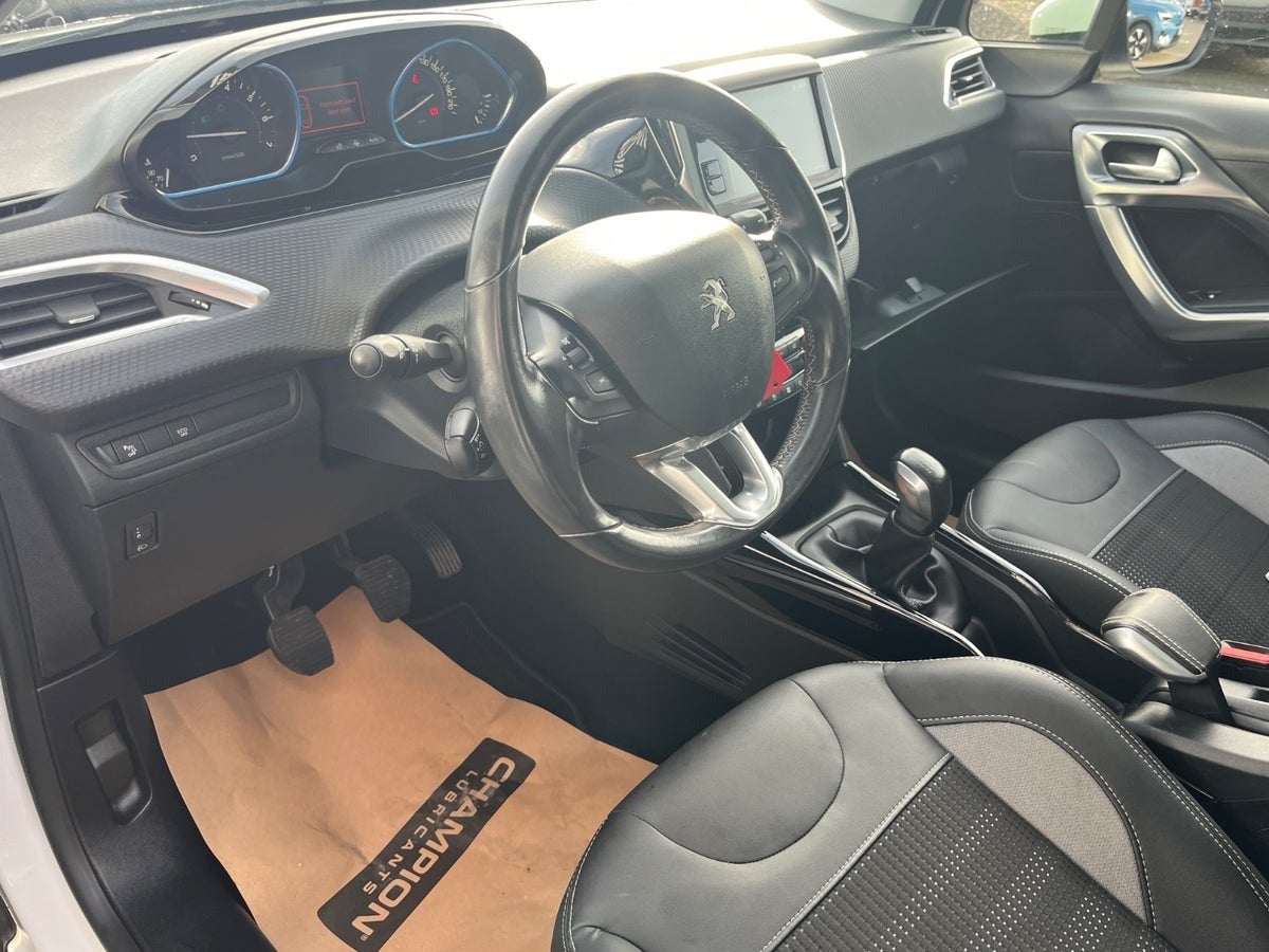 Billede af Peugeot 2008 1,2 e-THP 110 Edition+