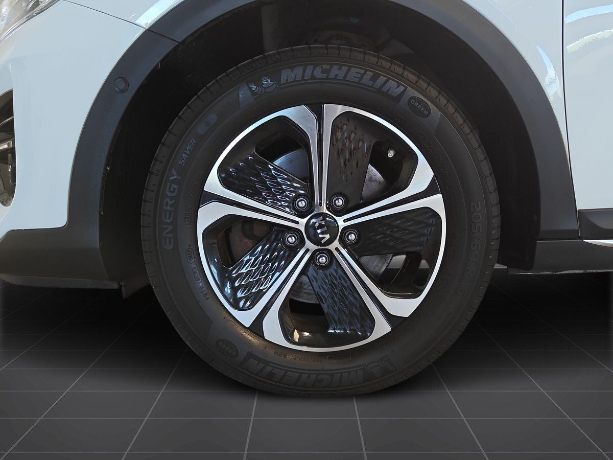 Kia XCeed PHEV Upgrade Intro DCT