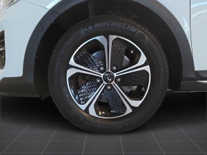 Kia XCeed PHEV Upgrade Intro DCT