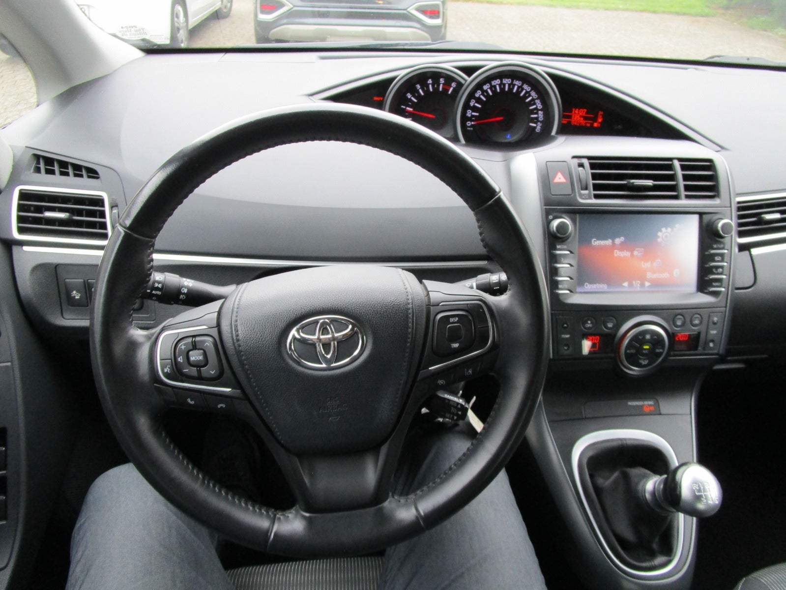 Toyota Sportsvan, Billede 10
