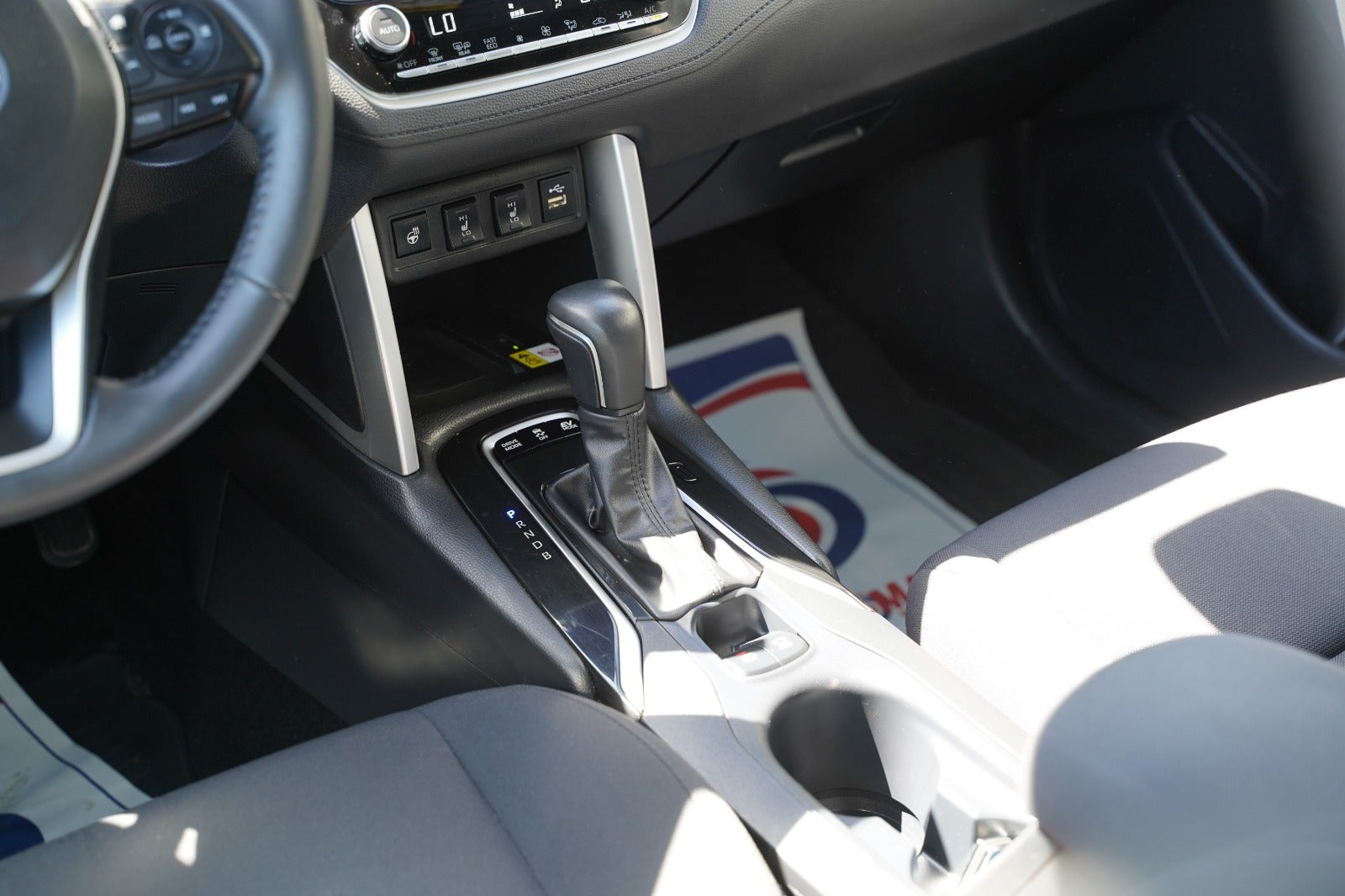 Billede af Toyota Corolla Cross 2,0 Hybrid Style Comfort CVT