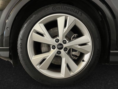 Audi Q4 e-tron S-line Sportback quattro Van