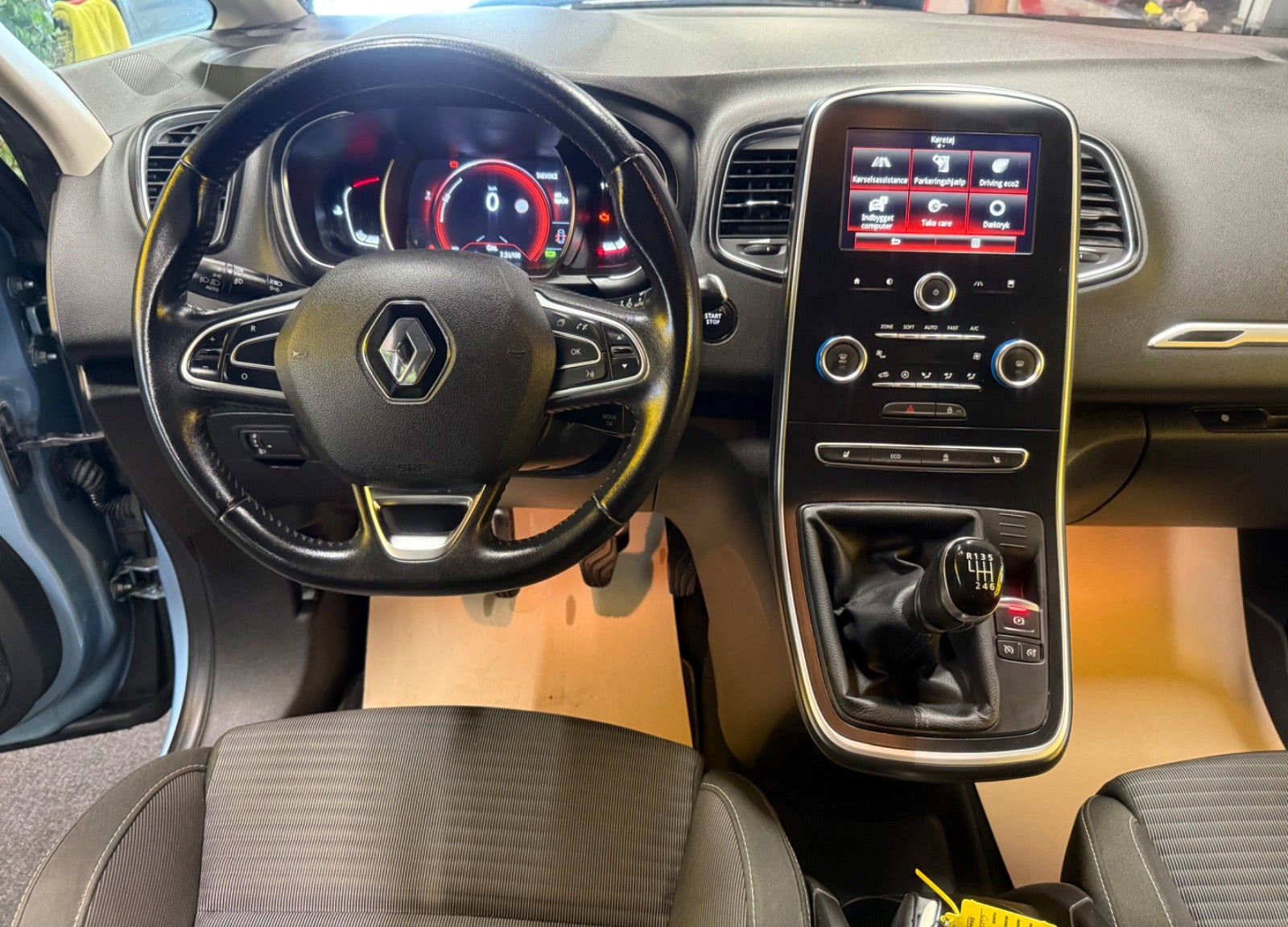 Billede af Renault Scenic IV 1,2 TCe 130 Bose Edition