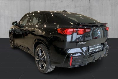 BMW iX2 eDrive20 M-Sport BMW iX2 eDrive20 M-Sport - 2