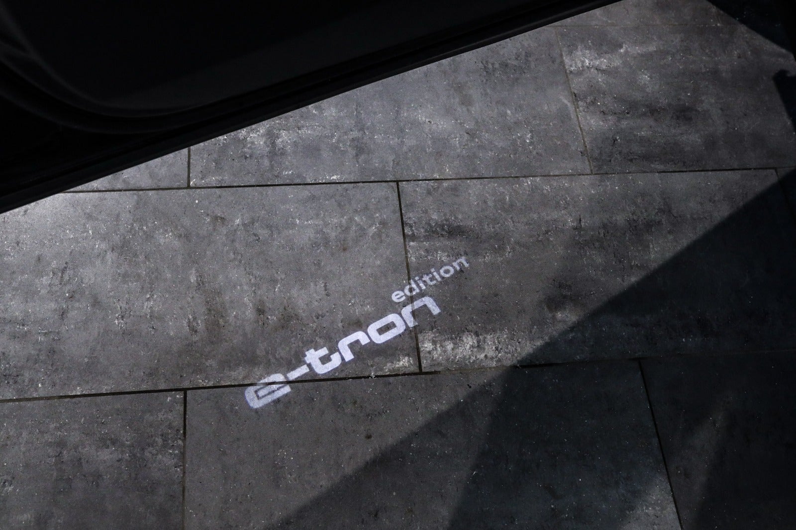 Billede af Audi Q8 e-tron 55 S-line Black Edition quattro