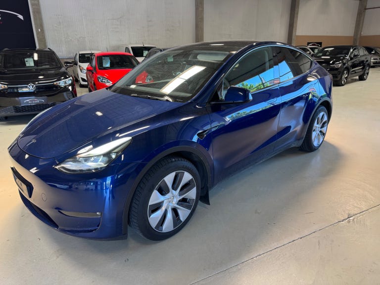 Tesla Model Y Long Range AWD