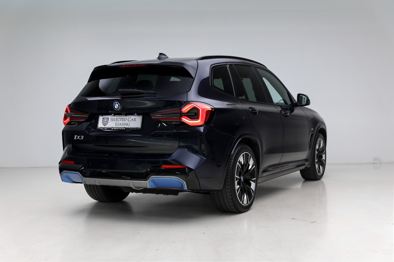 BMW iX3 Charged Plus M-Sport