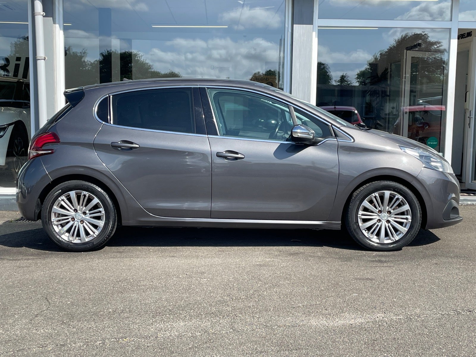 Billede af Peugeot 208 1,5 BlueHDi 100 Prestige Sky