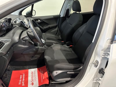 Peugeot 208 PureTech 82 Allure Sky