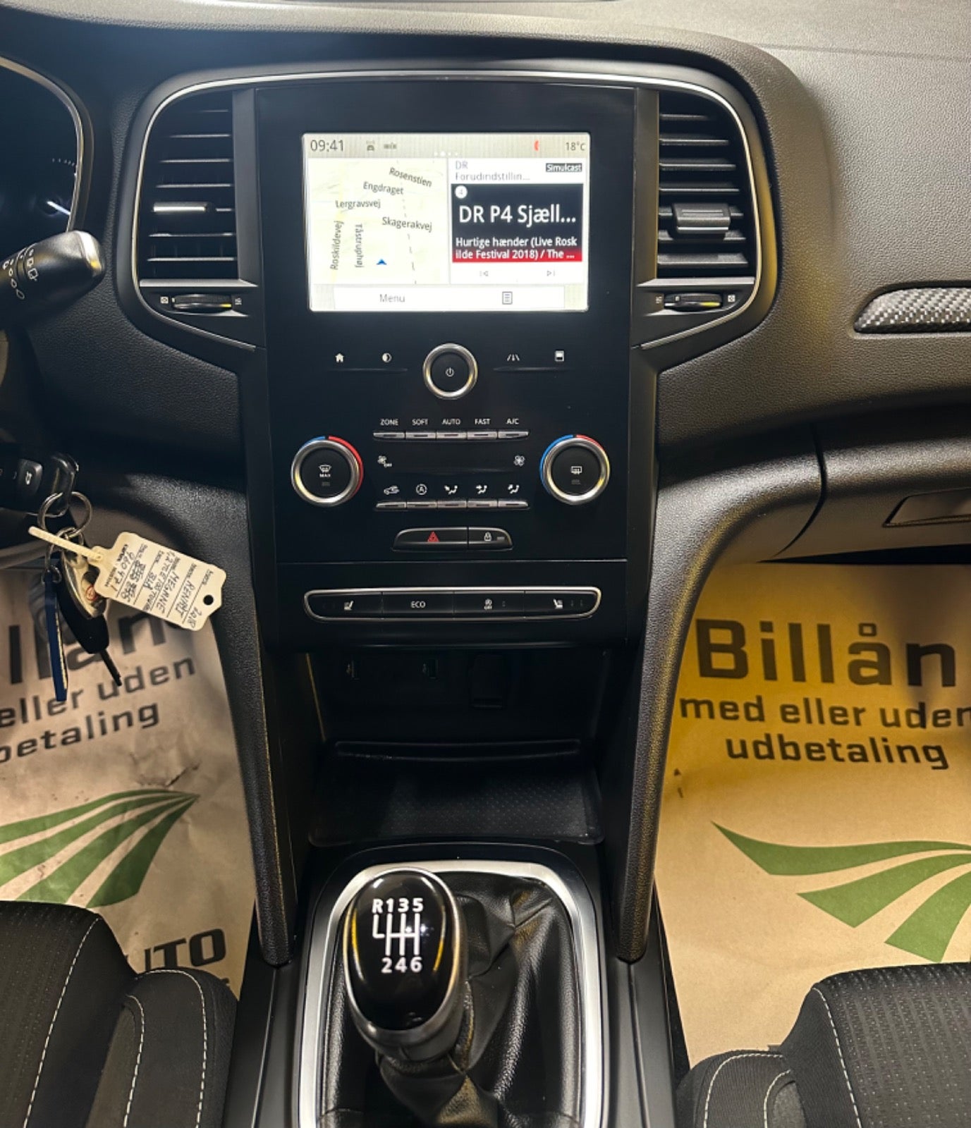 Billede af Renault Megane IV 1,2 TCe 100 Zen Sport Tourer