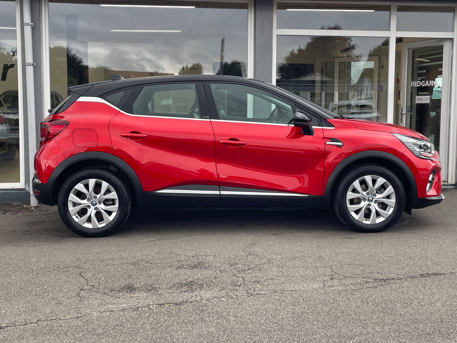 Billede af Renault Captur 1,6 E-Tech Intens