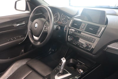 BMW 220i Cabriolet aut.