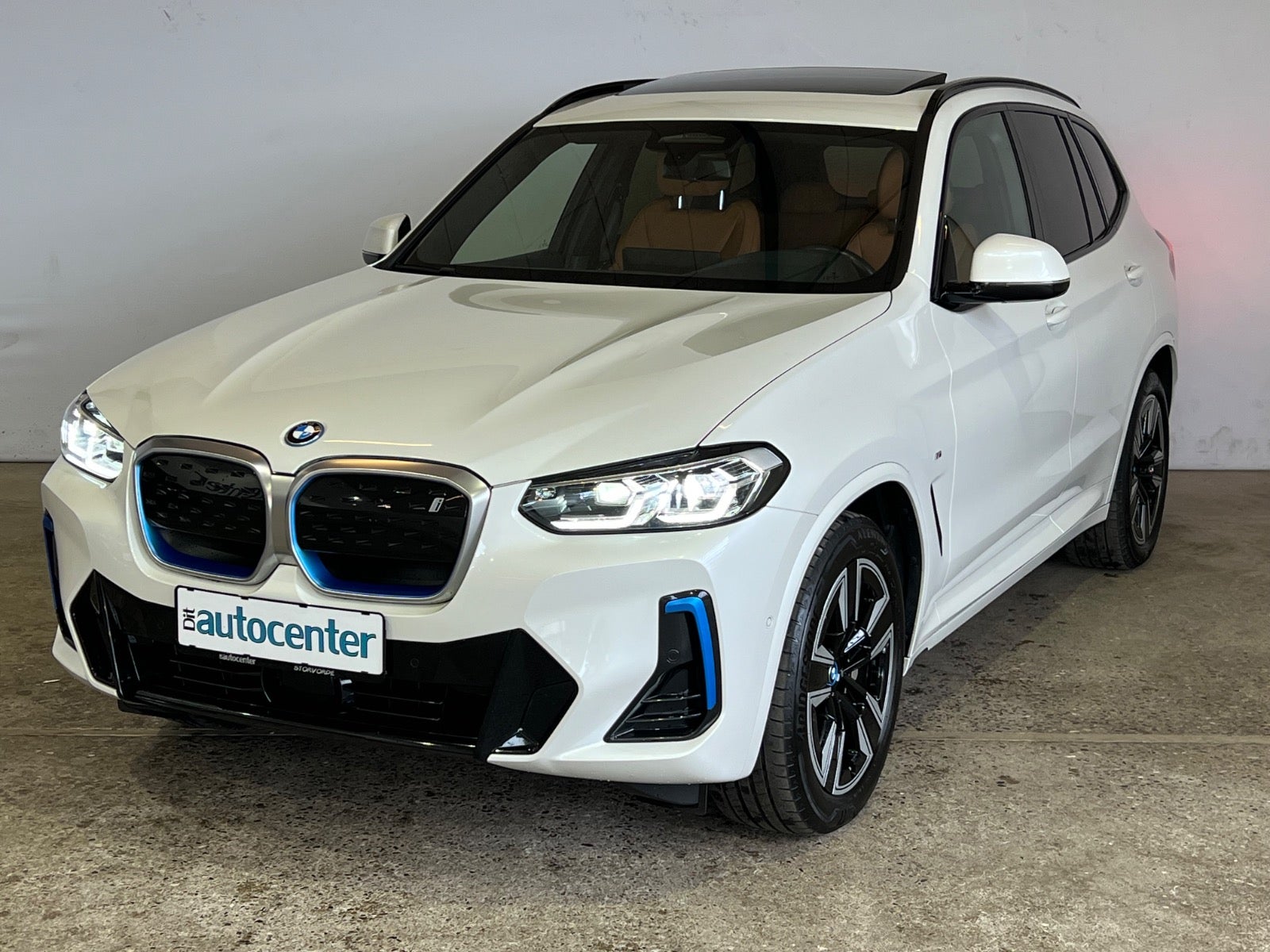 BMW iX3 Charged M-Sport