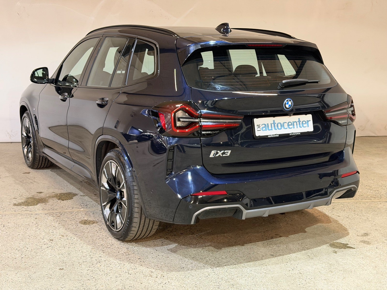 BMW iX3 Charged Plus M-Sport