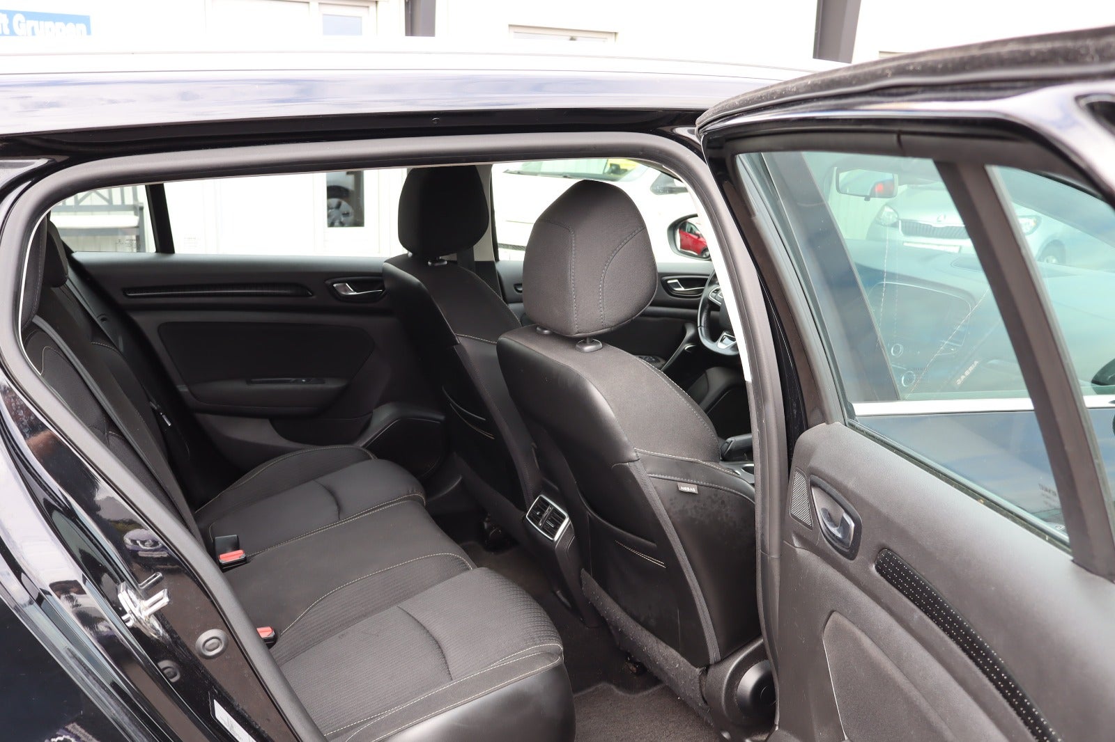 Billede af Renault Megane IV 1,2 TCe 100 Zen Sport Tourer
