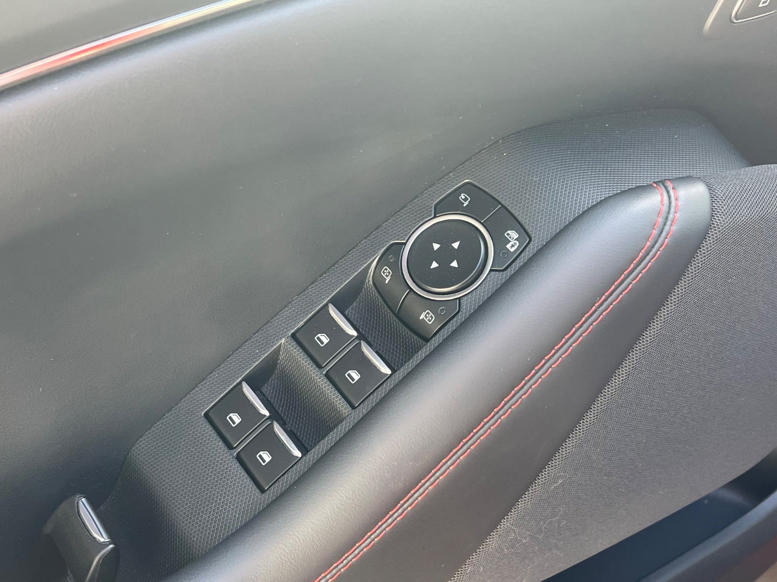 Ford Mustang Mach-E Standard Range AWD