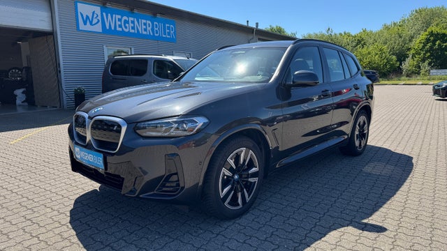 BMW iX3 Charged M-Sport