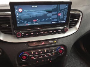 Kia XCeed PHEV Upgrade Intro DCT