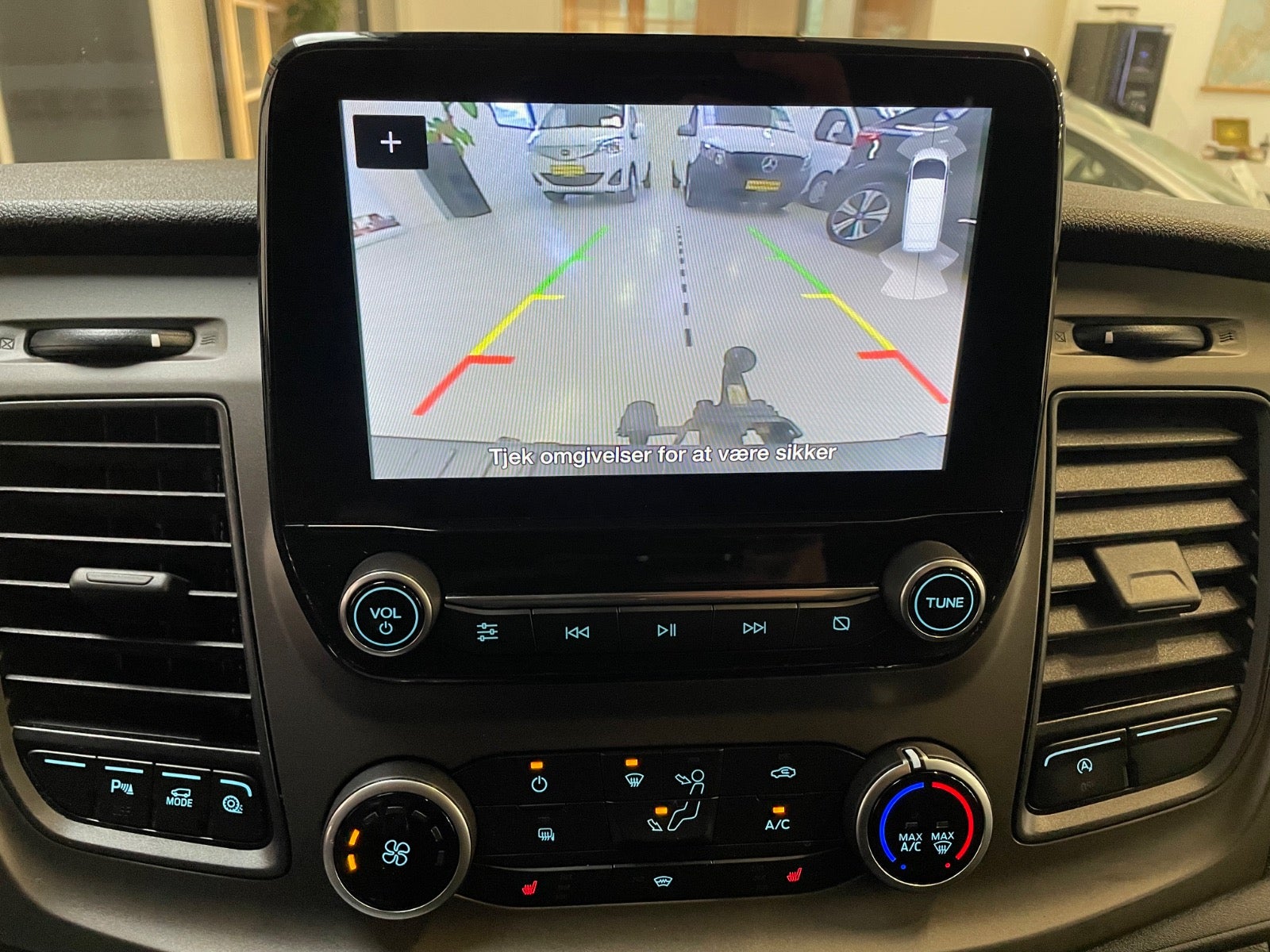 Billede af Ford Transit Custom 300L 2,0 TDCi 130 Trend aut.