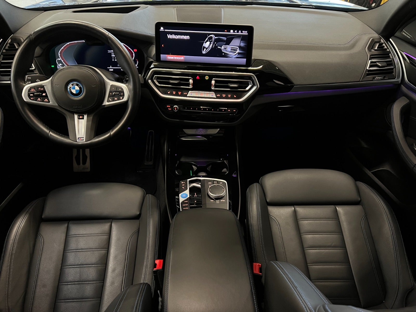 BMW iX3 2023