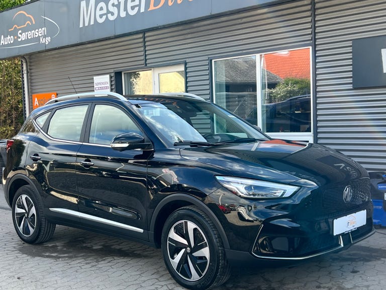 MG ZS Luxury
