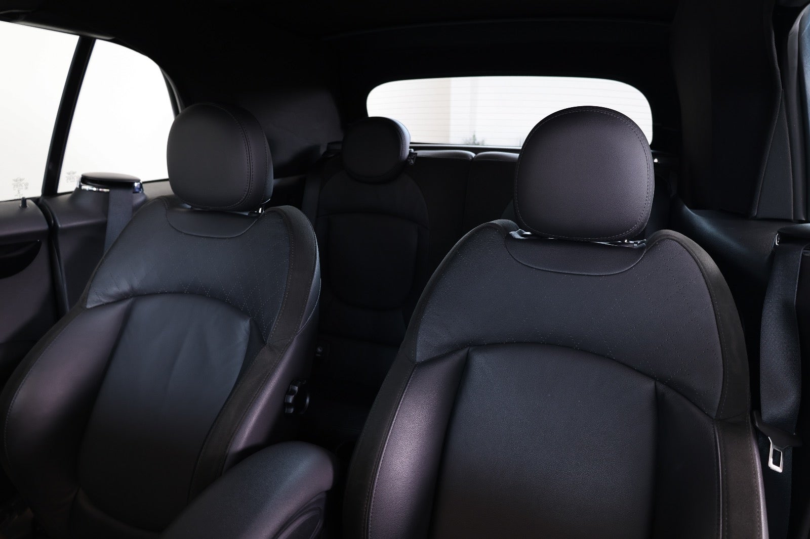 MINI Cooper S 2,0 JC Works Cabriolet aut. 2d - 13