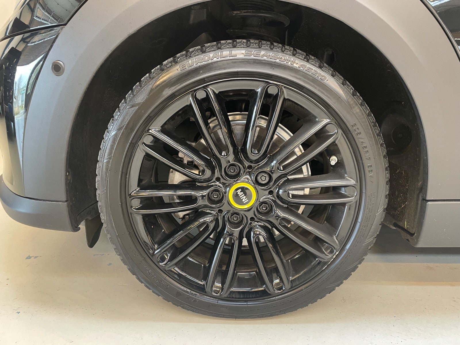 MINI Cooper SE Yours Trim