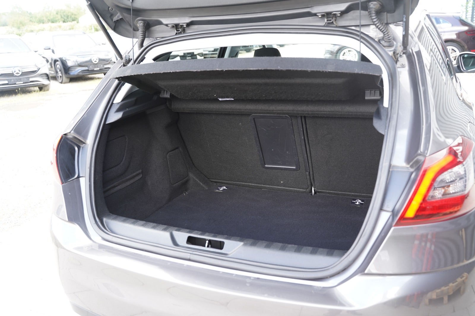 Billede af Peugeot 308 1,2 PureTech 130 Allure EAT8