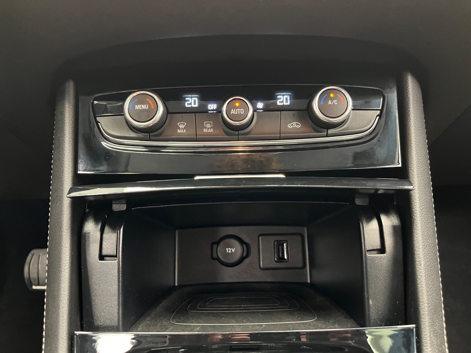 Billede af Opel Grandland X 1,6 Hybrid Innovation aut.