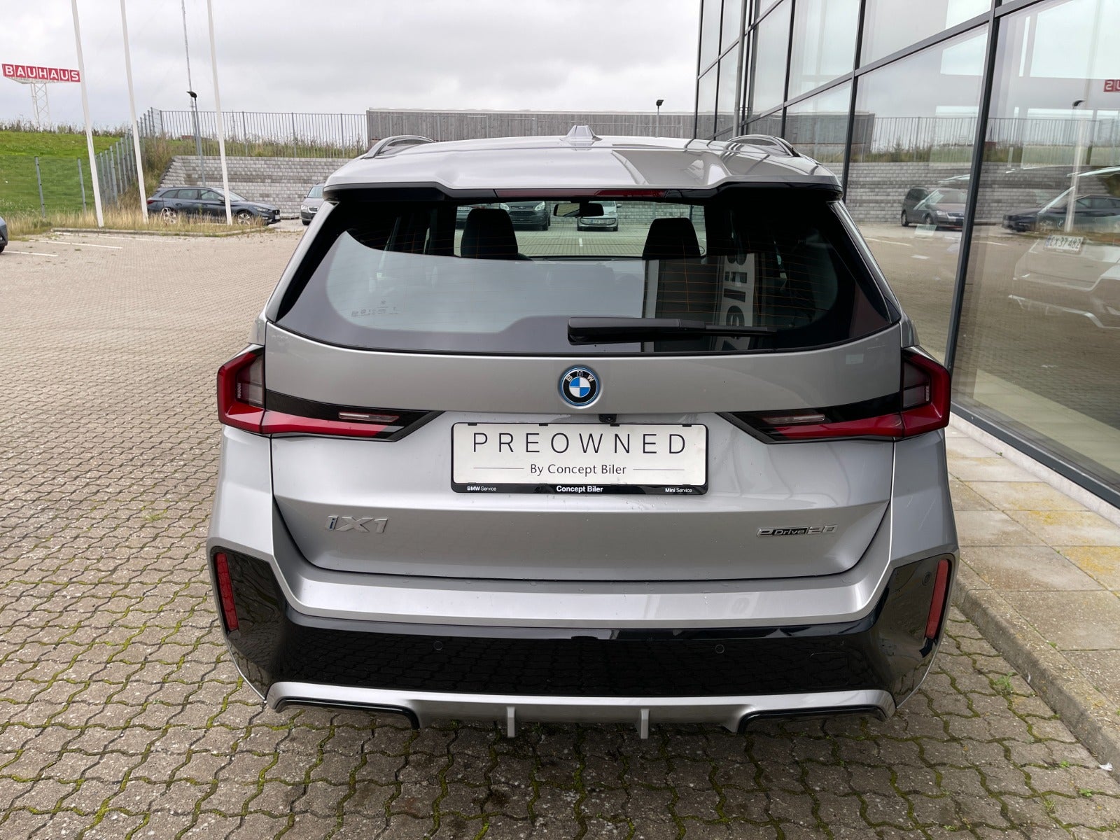 BMW iX1 eDrive20 M-Sport Premium 5d - 5