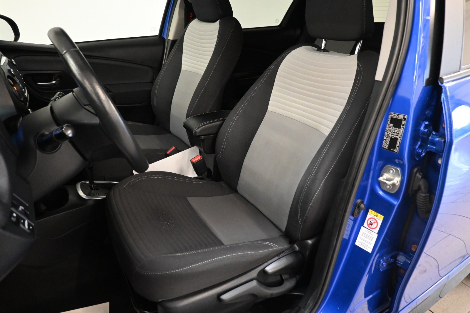 Toyota Yaris Hybrid H2 Premium e-CVT