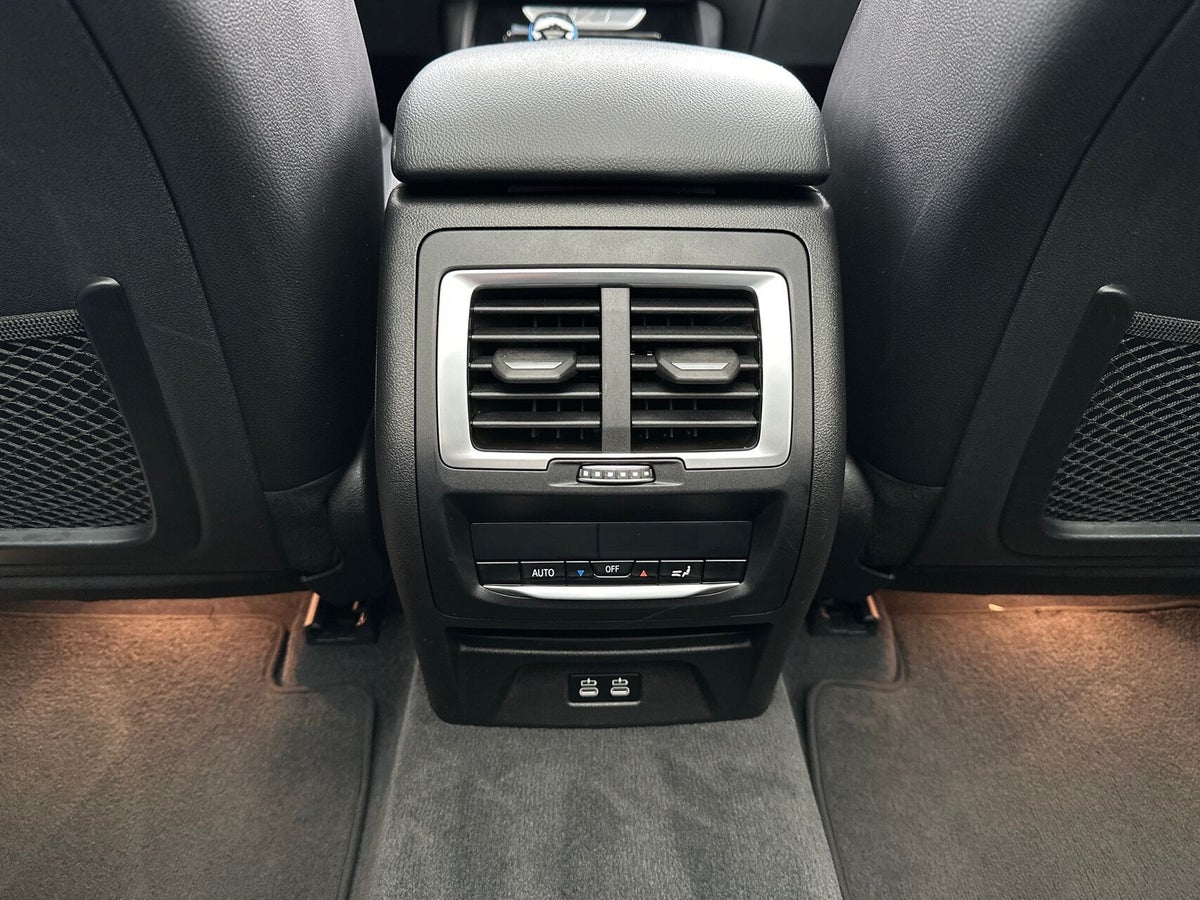 BMW iX3 Charged M-Sport billede 20