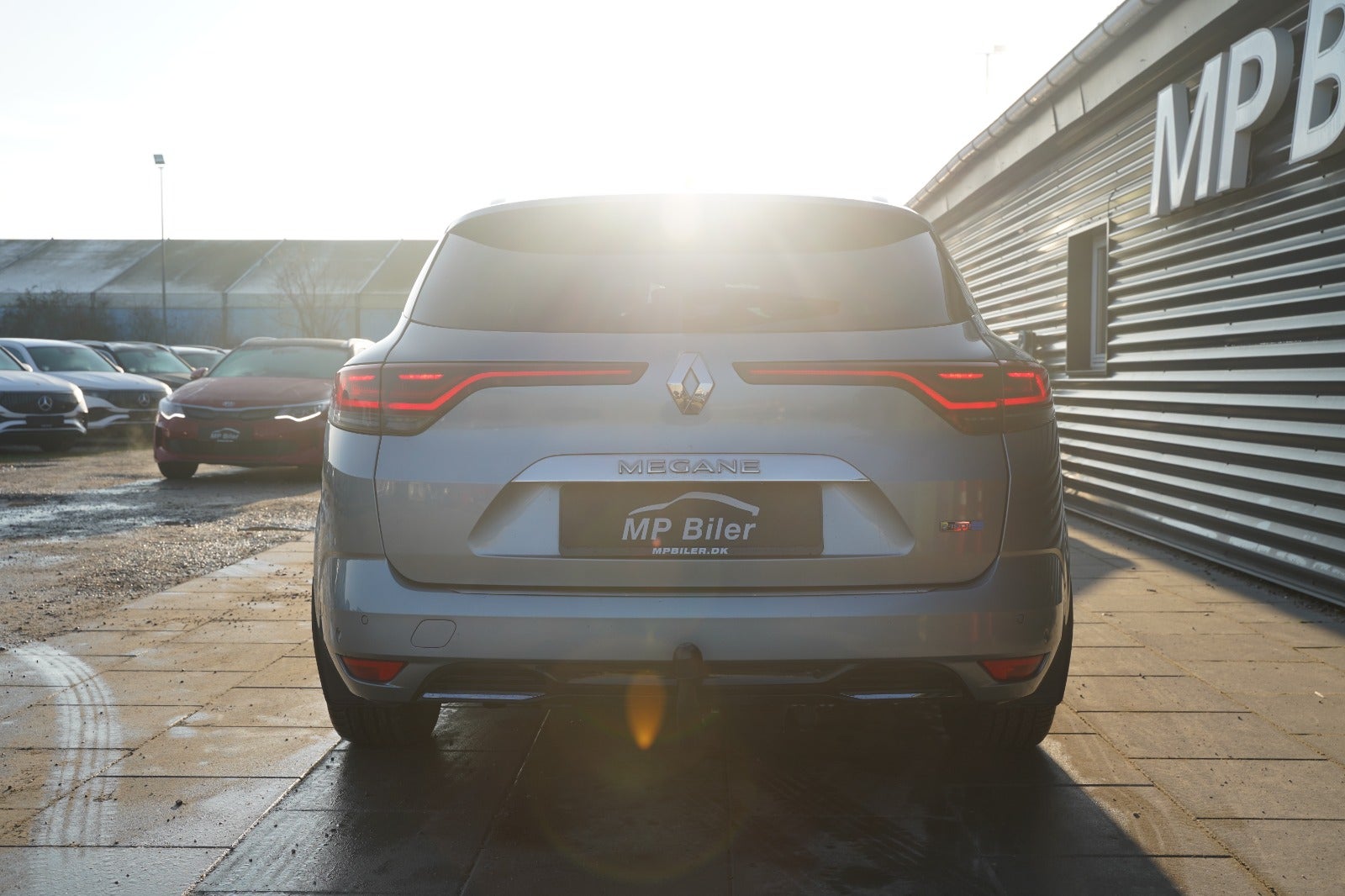 Billede af Renault Megane IV 1,6 E-Tech Intens Sport Tourer